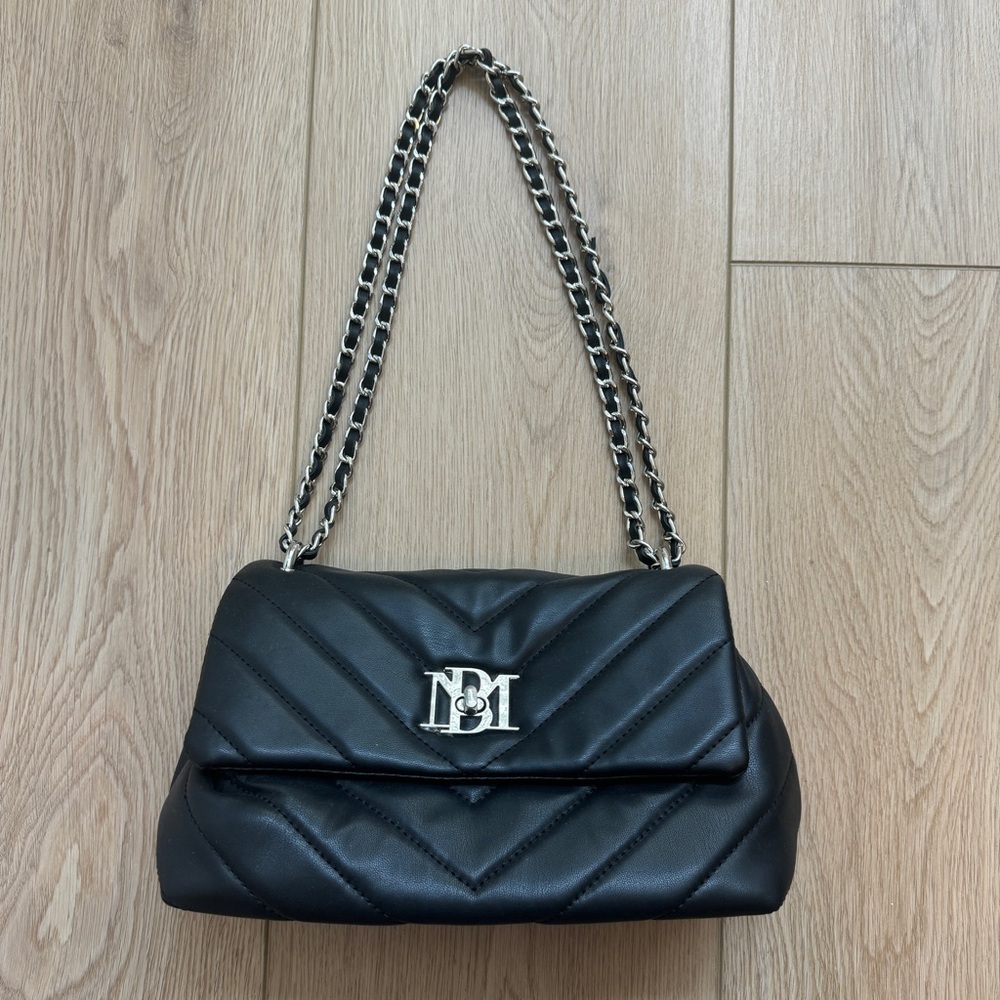 Badgley Mischka Black Diamond-Quilted Crossbody Purse